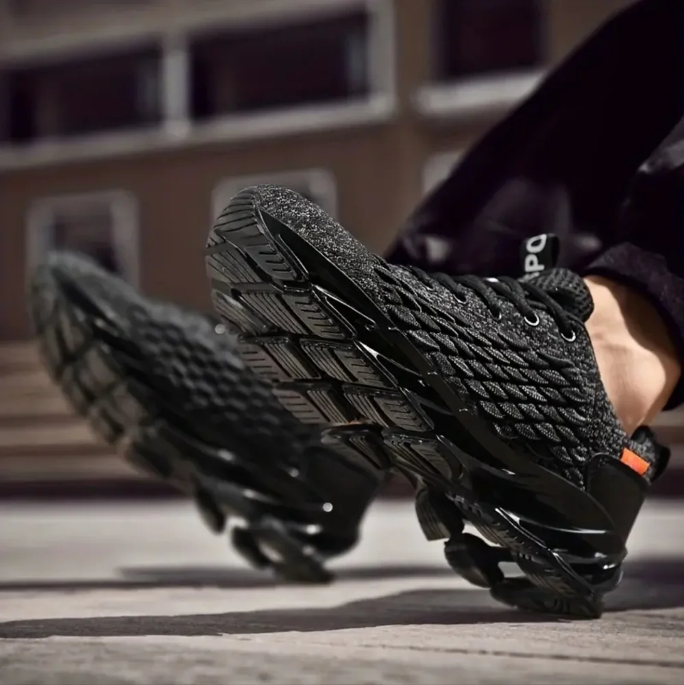 Shock Absorption Sports Shoes for Men's Outdoor Training - Picture 3 of 4
